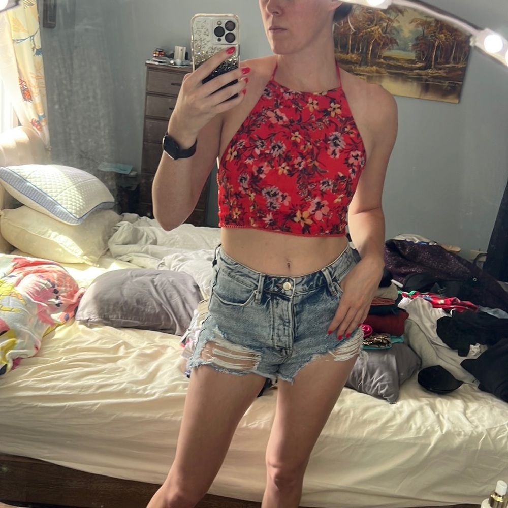 House of Harlow xRevolve Crop Top